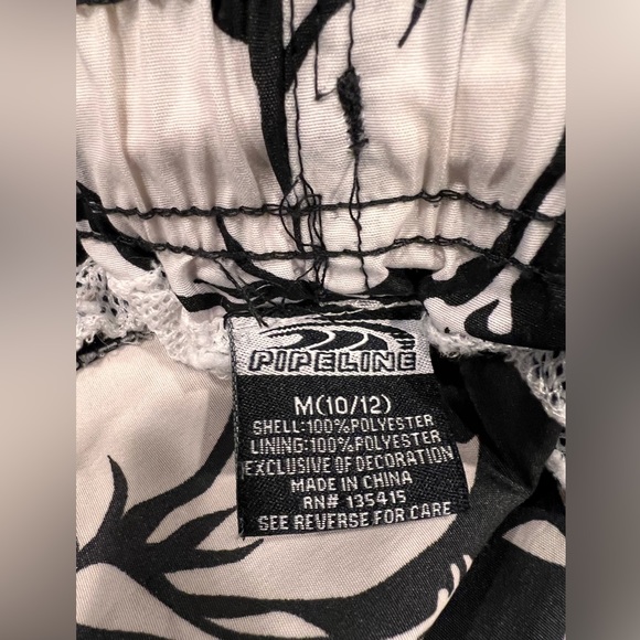 boys Hawaiian swim trunks - Picture 5 of 5